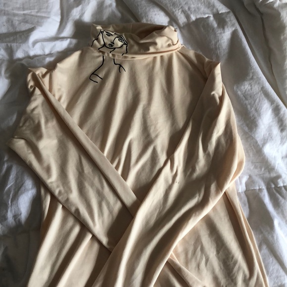 |THIN TURTLE NECK BLOUSE|✨ - Picture 2 of 2